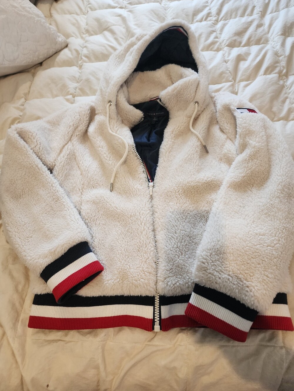 Womens Med Tommy Hilfiger Cream Sherpa Hooded Zip Jacket with Signature Flag